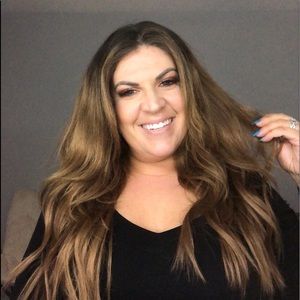 Meet your Posher, Jillian